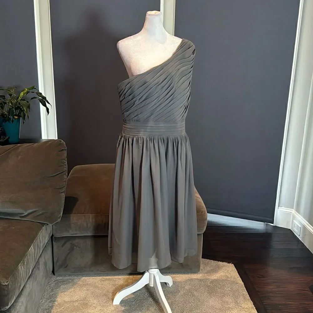 Women’s Gray Short One Shoulder Pleated Chiffon Formal Party Dress Size 12 *READ